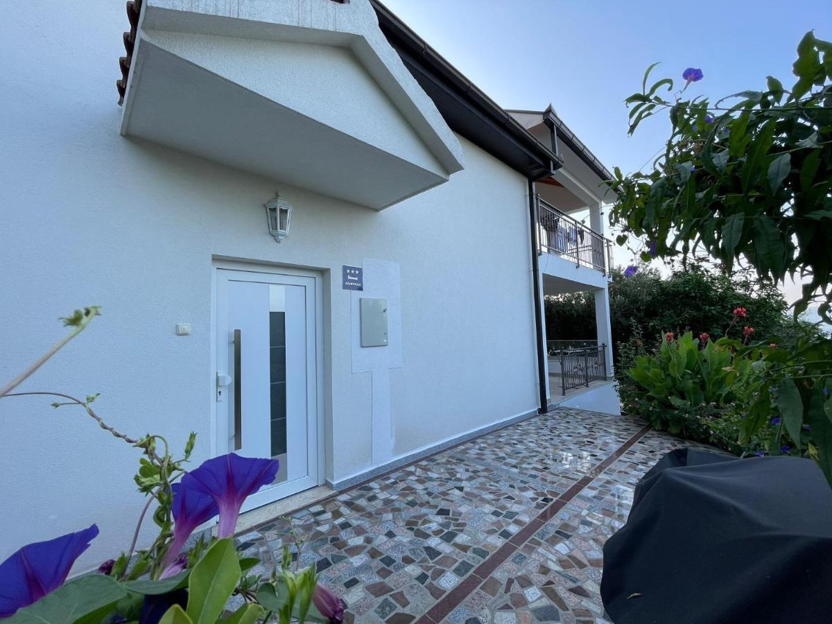 Tole Villa Podaca Exteriér fotografie